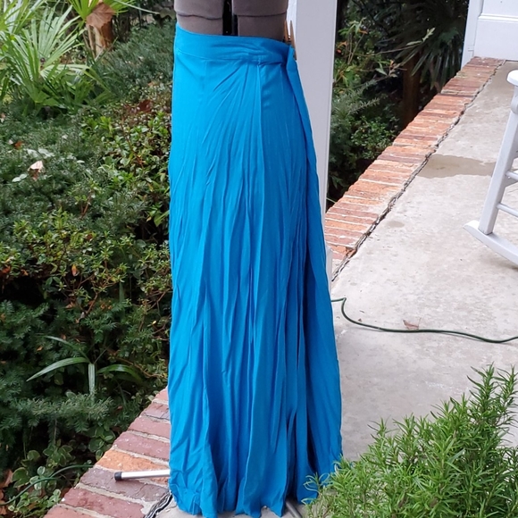 NWOT Apt 9 Long Flowy Skirt - Picture 2 of 9